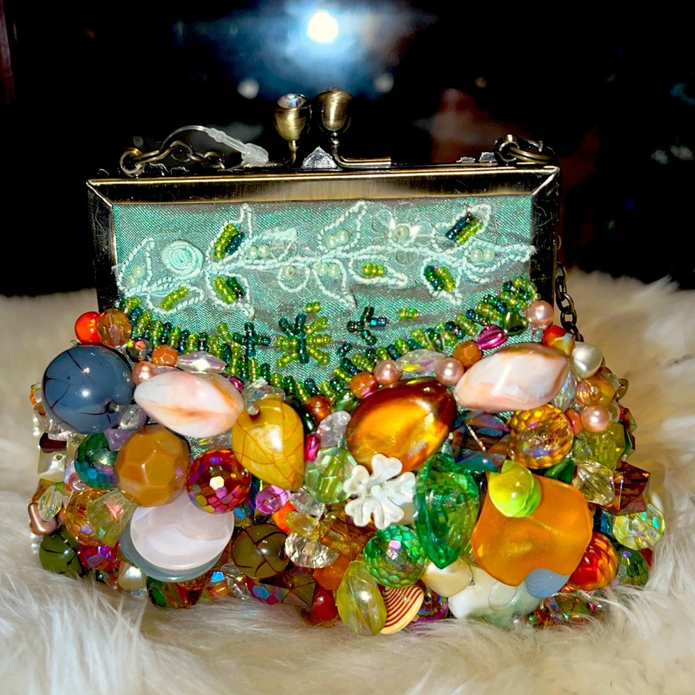 Vintage Mary Frances Trinket mini purse.